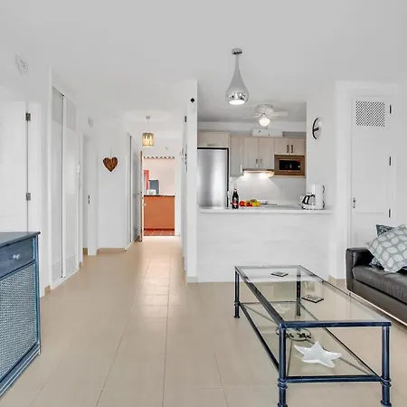 Floor, Sea View, Huge Terrace, Heated Pool, Garage Apartment Los Cristianos (Tenerife)