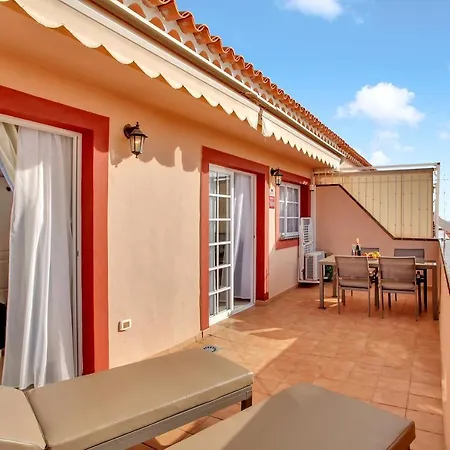 Floor, Sea View, Huge Terrace, Heated Pool, Garage Apartment Los Cristianos (Tenerife)